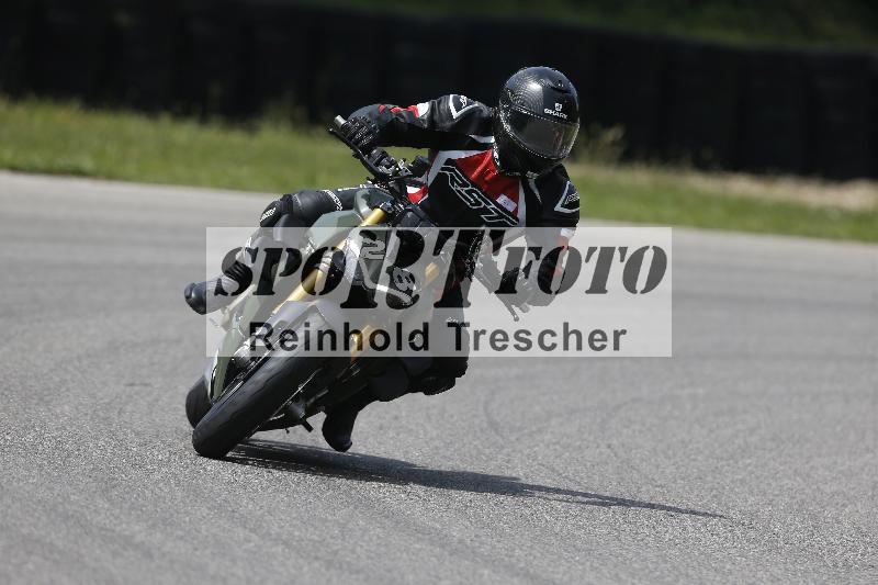 /27 12.06.2025 Ducati Schweiz Trackday Warmup  ADR/gruen-vert/28